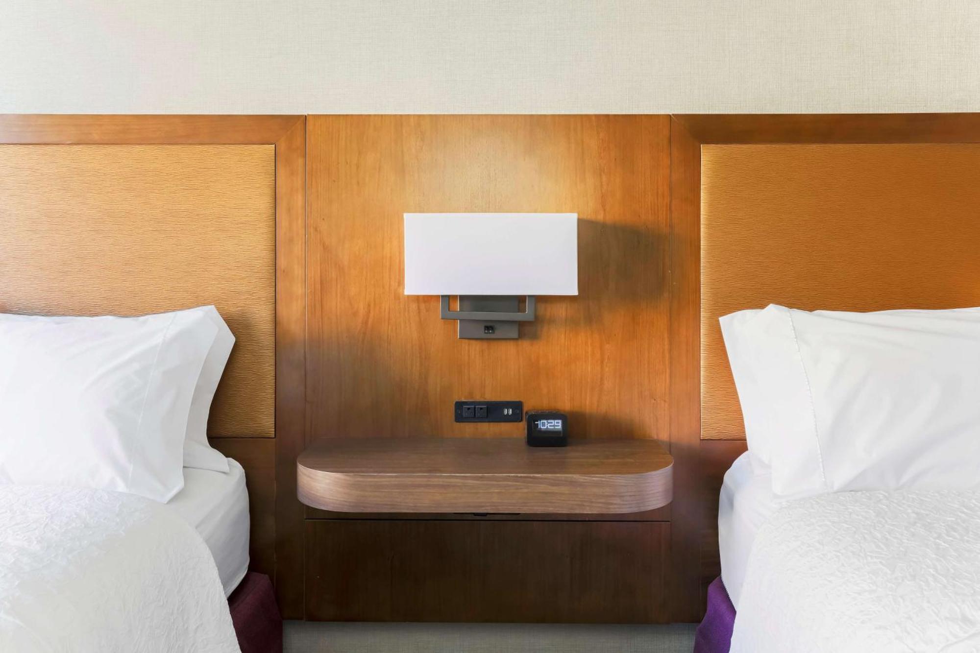Hampton Inn & Suites Windsor-Sonoma Wine Country Exterior foto