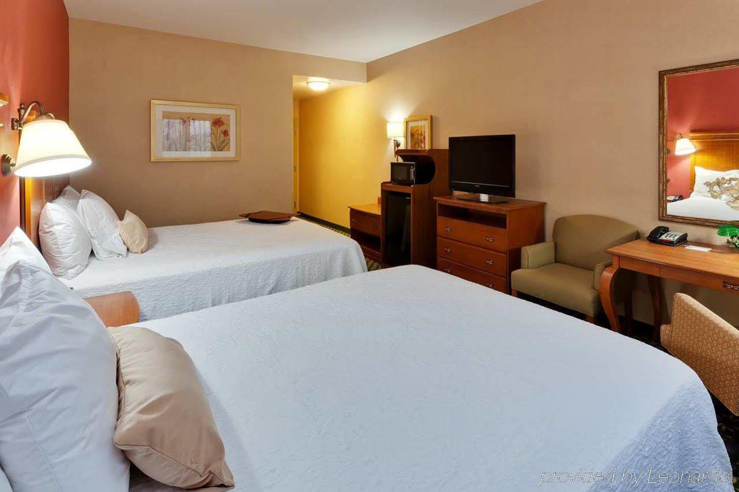 Hampton Inn & Suites Windsor-Sonoma Wine Country Exterior foto