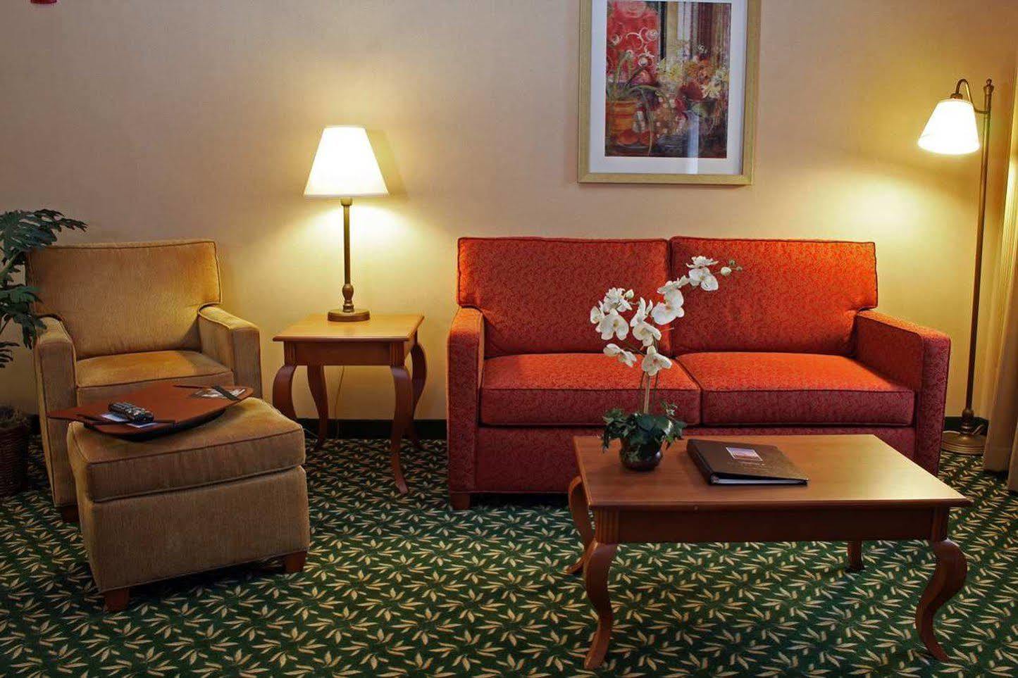 Hampton Inn & Suites Windsor-Sonoma Wine Country Exterior foto