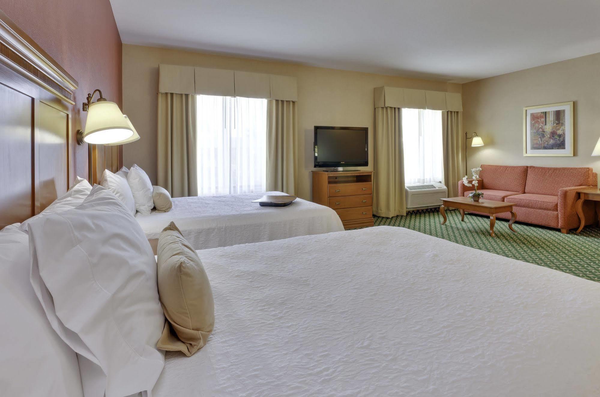 Hampton Inn & Suites Windsor-Sonoma Wine Country Exterior foto